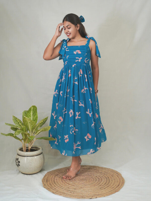 Tie-up bow printed dress - Image 2